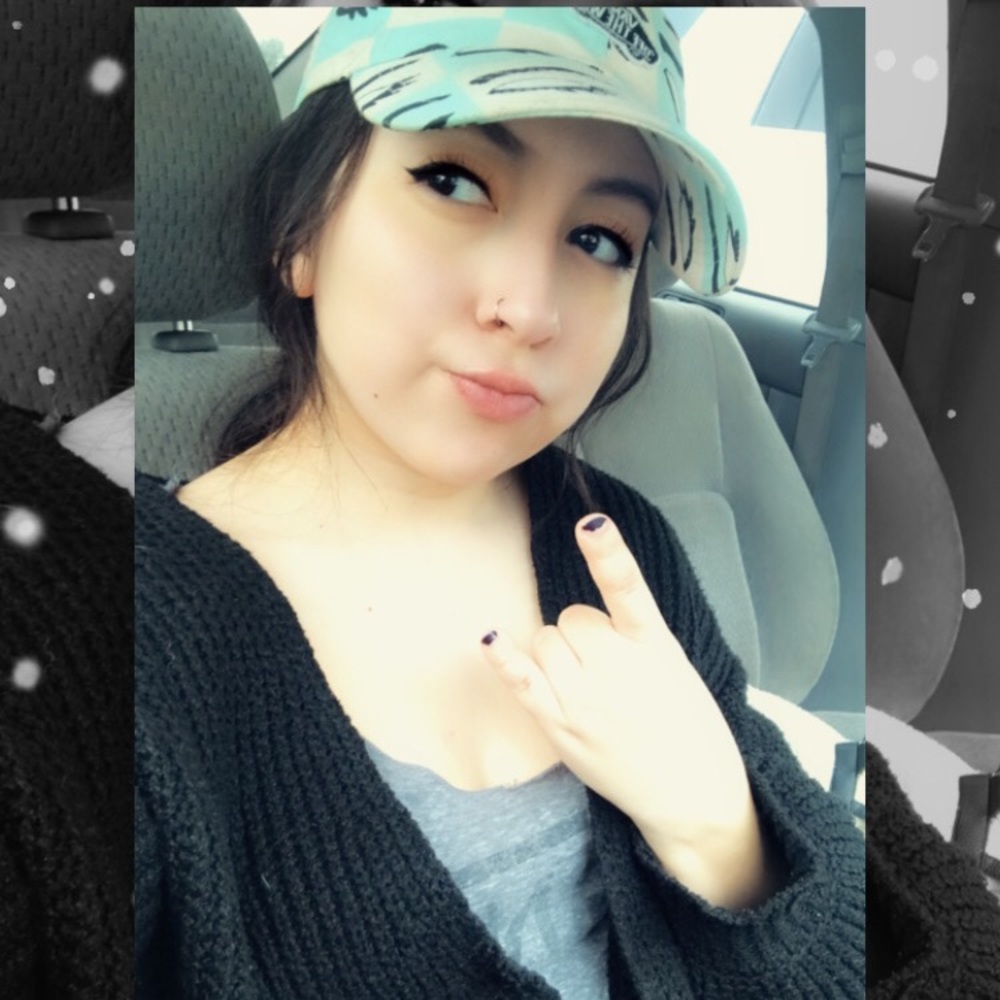 Meet your Posher, Lydia